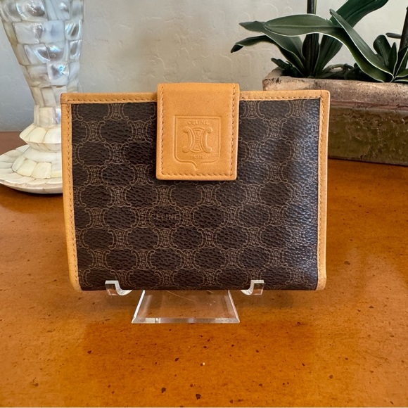 CELINE Macadam Blason Clasp Wallet Brown - Picture 1 of 13
